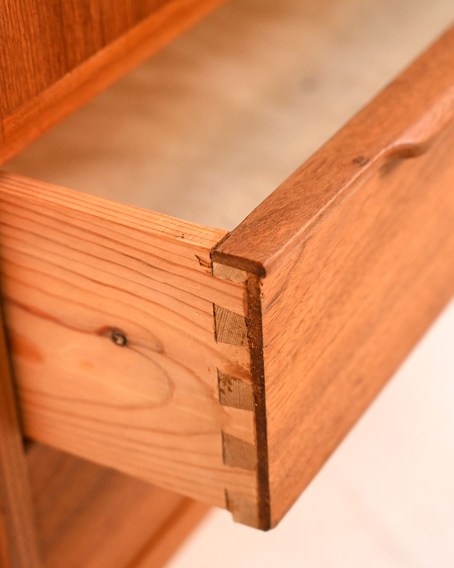 Cabinet scandinavo teak cassetti 50/60s-g Cabinet scandinavo in teak con cassetti, anni ’50/’60-g