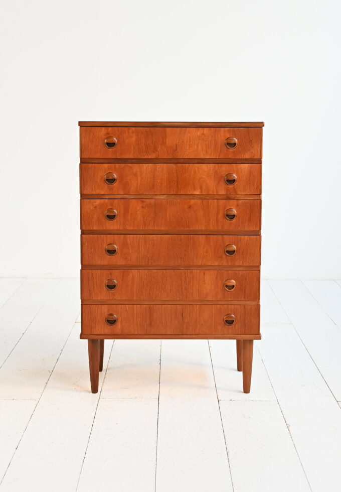 Sestina danese in teak, anni ’60-a_