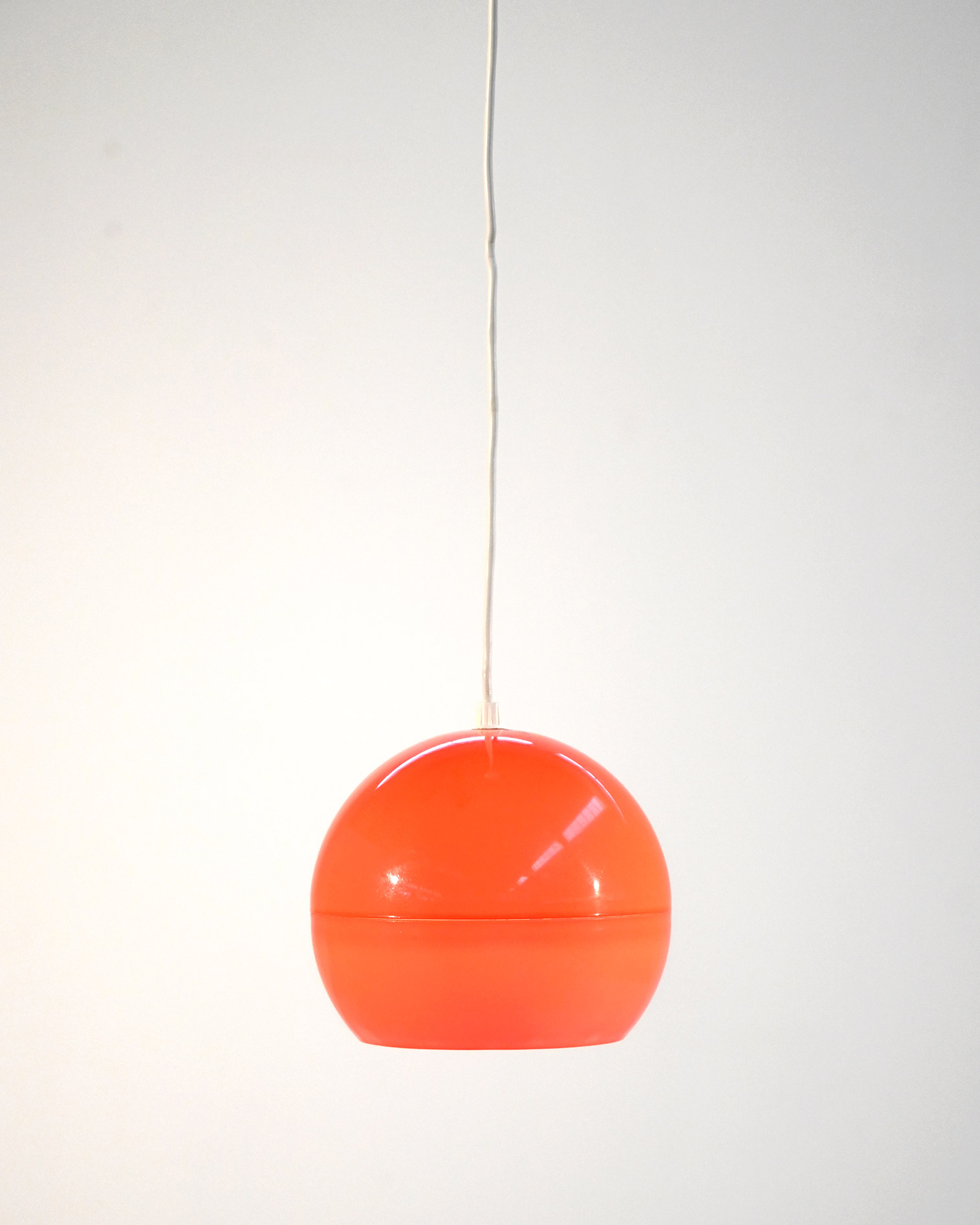 Lampada soffitto Space Age arancio 60s-d Lampada da soffitto in stile Space Age arancio, anni 60-d