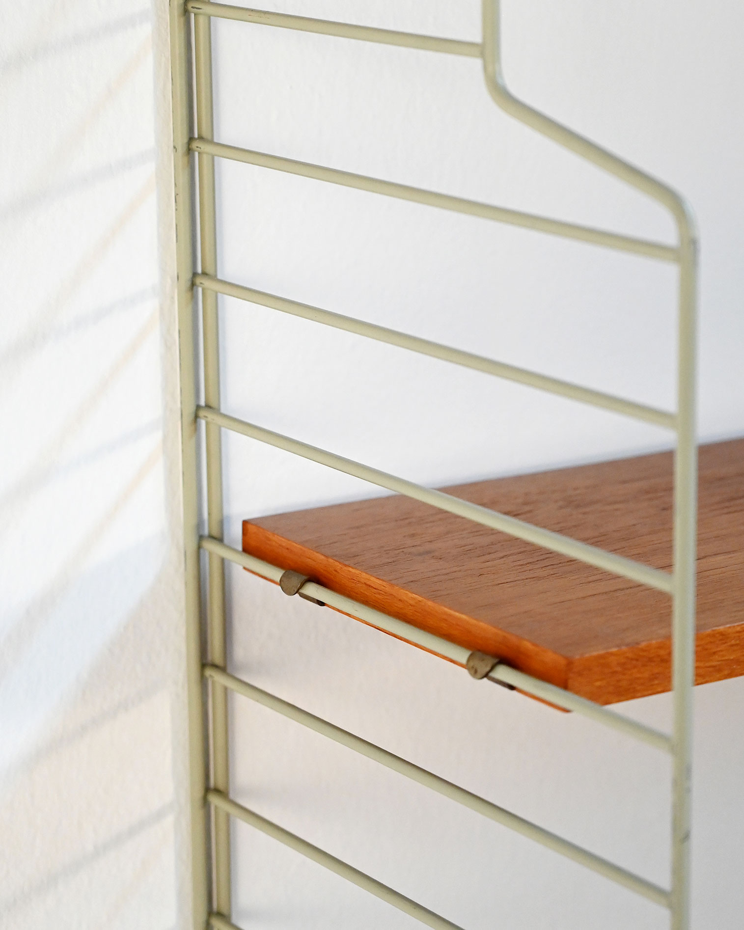 Libreria “String" Nisse Strinning 50s-f Libreria “String” di Nisse Strinning, anni ’50-f