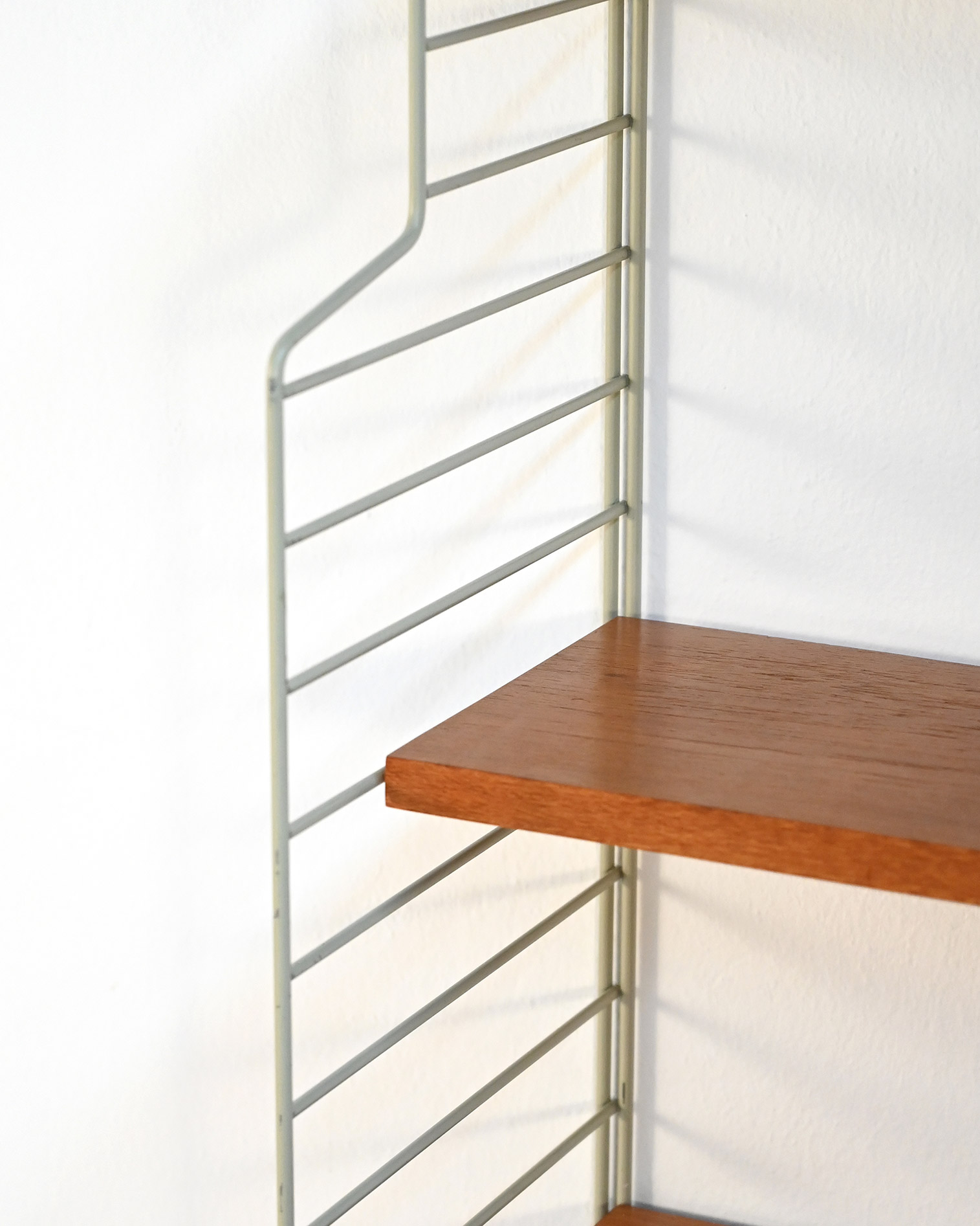 Libreria “String" Nisse Strinning 50s-i Libreria “String” di Nisse Strinning, anni ’50-i
