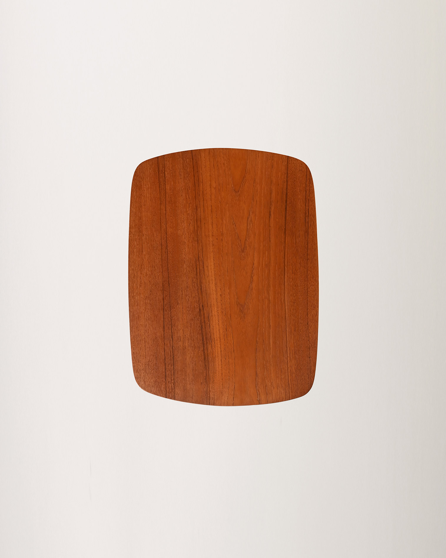 Comodino scandinavo teak linee classiche 60s-i Comodino scandinavo in teak dalle linee classiche, anni ’60-i