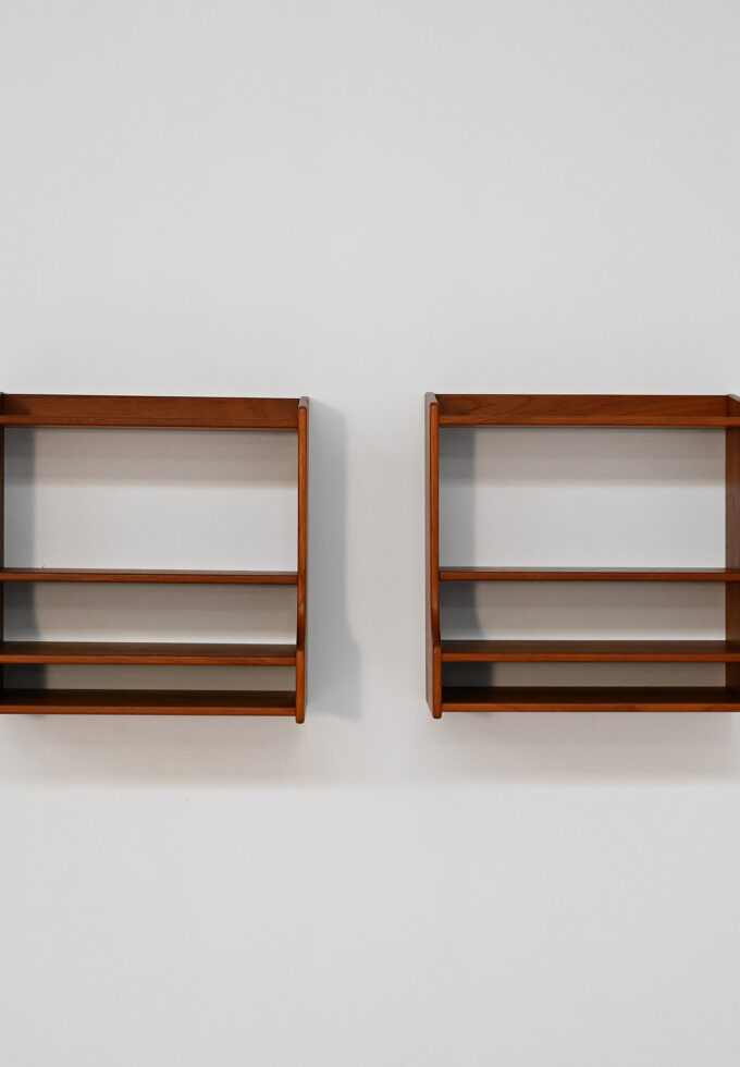 Comodini sospesi in teak Scandinavia anni ’60-a