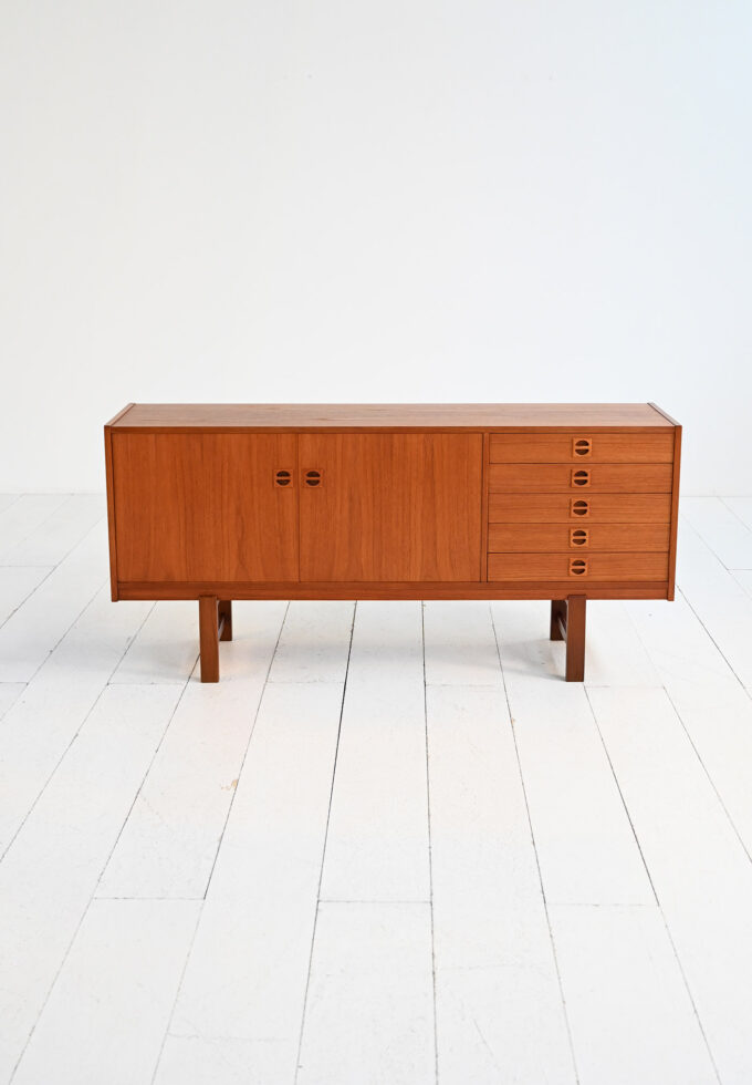 Sideboard scandinavo in teak anni ’60-b