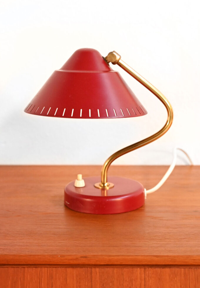 Lampada da tavolo rossa prodotta da Ringus, anni ‘50-b